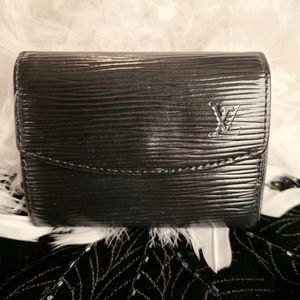 Louis Vuitton EPI coin wallet